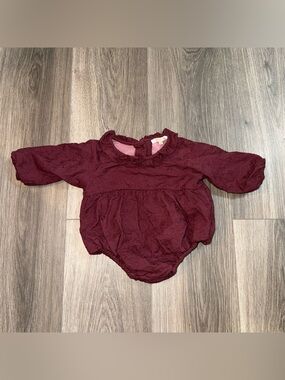 Noralee Adeline Ruffle Eyelet Baby Onesie in Fig Size 6 Months 100% Cotton